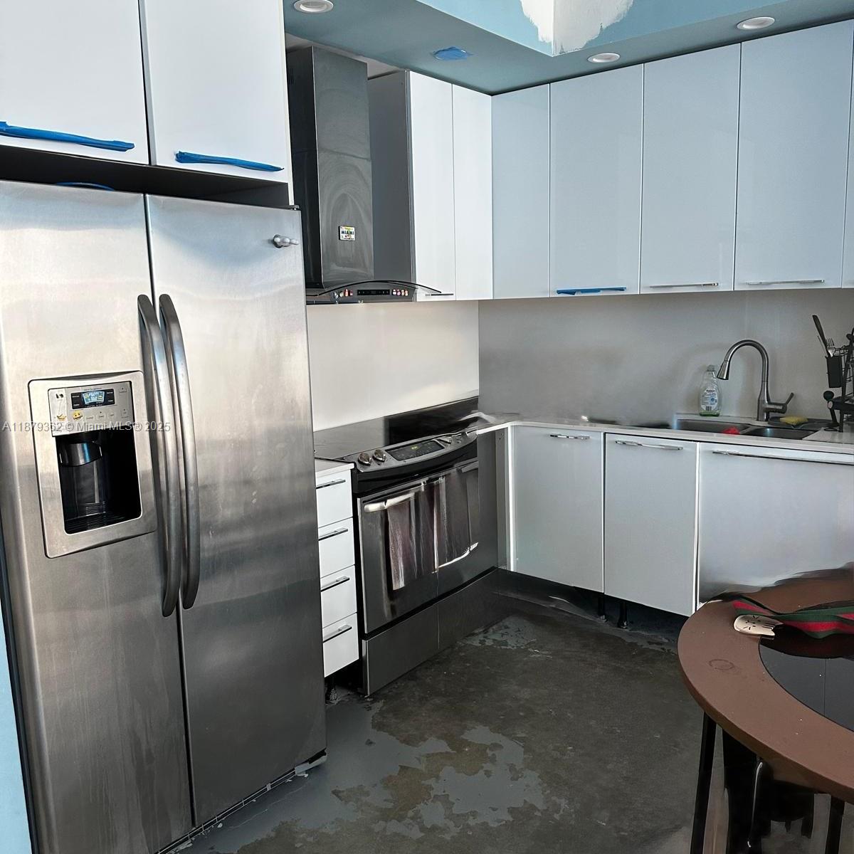 image The Loft Downtown Condo6