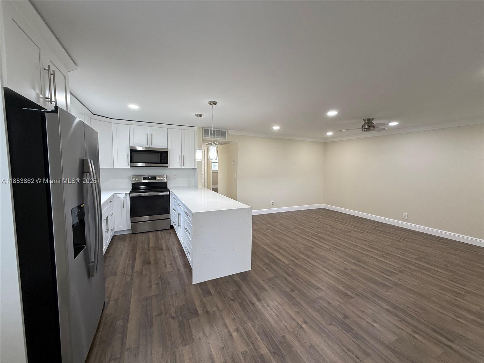 641 N Flanders N #641