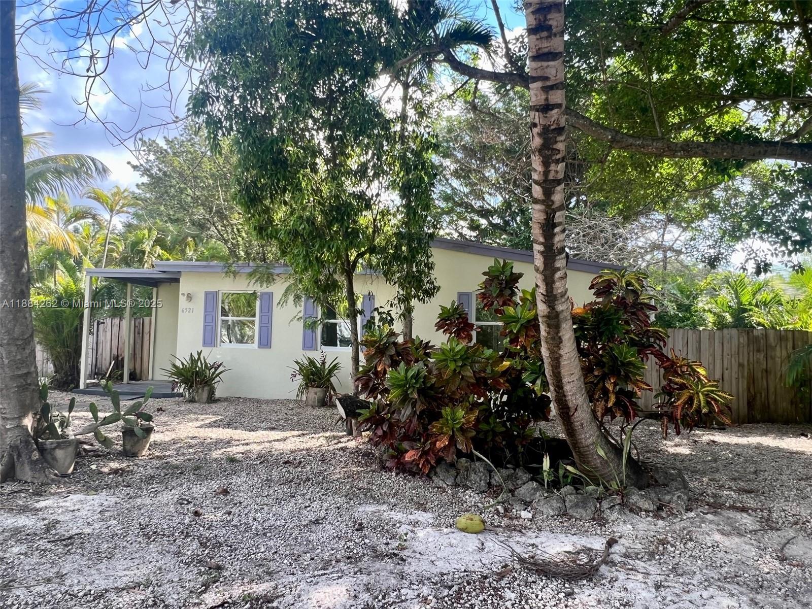 6521 SW 63rd Ct South Miami, FL 33143