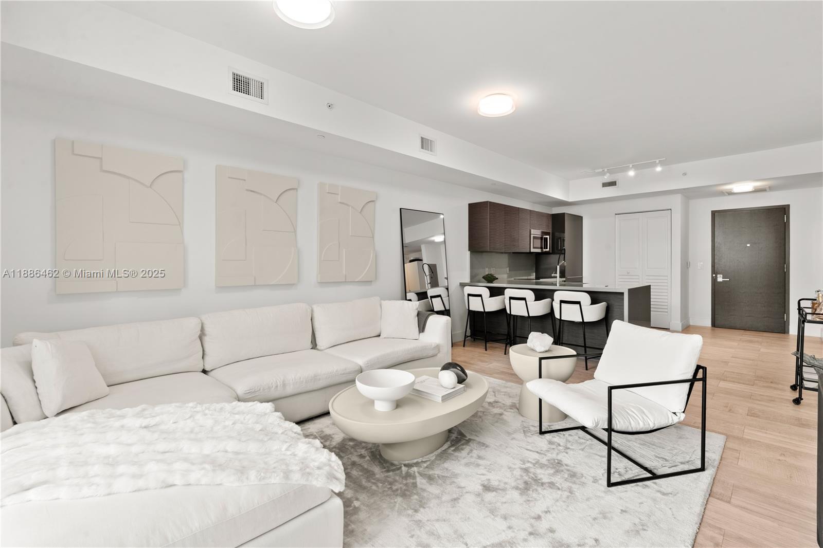 1080 Brickell Ave #2606
