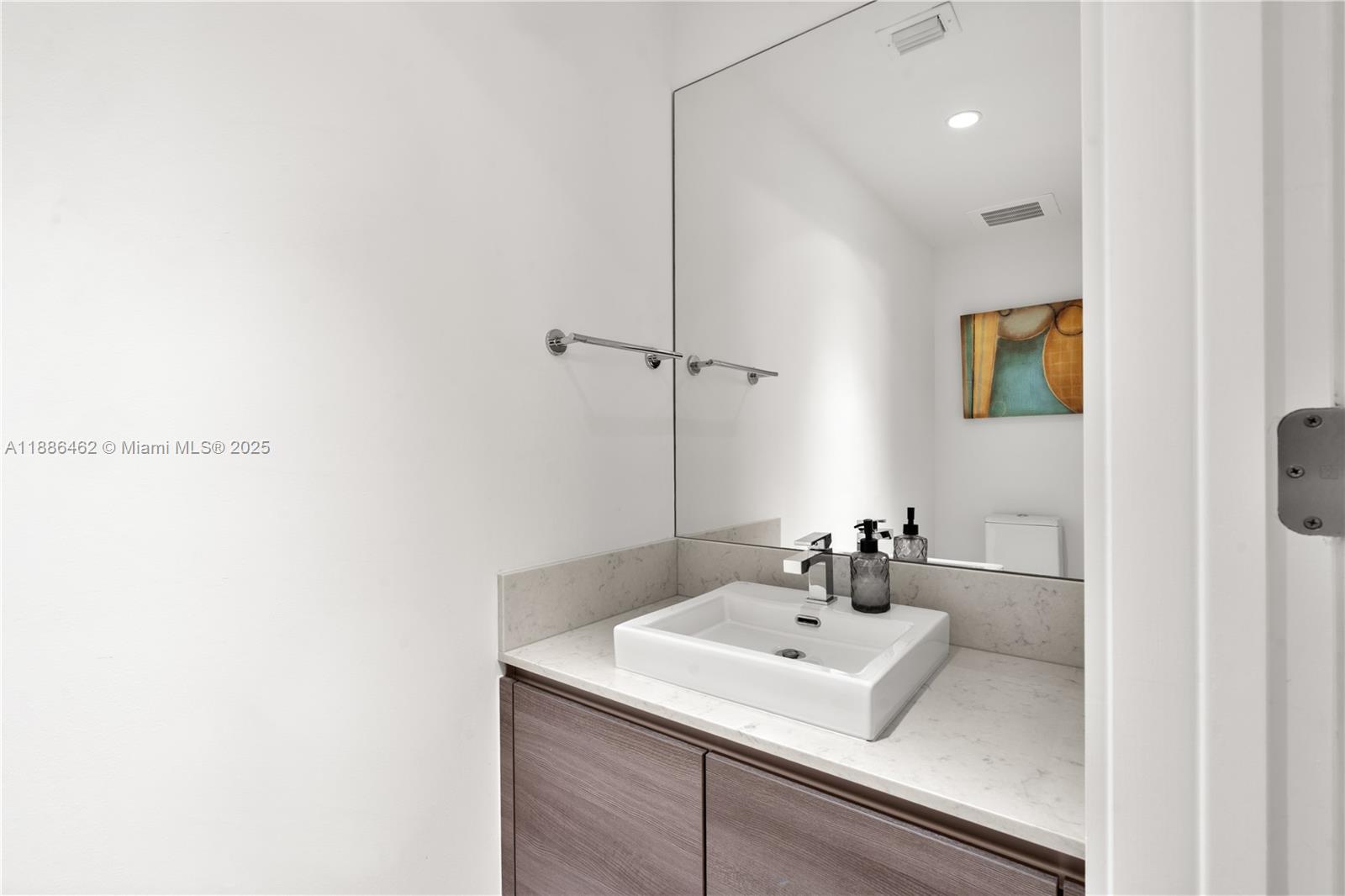 image The Bond (1080 Brickell)19