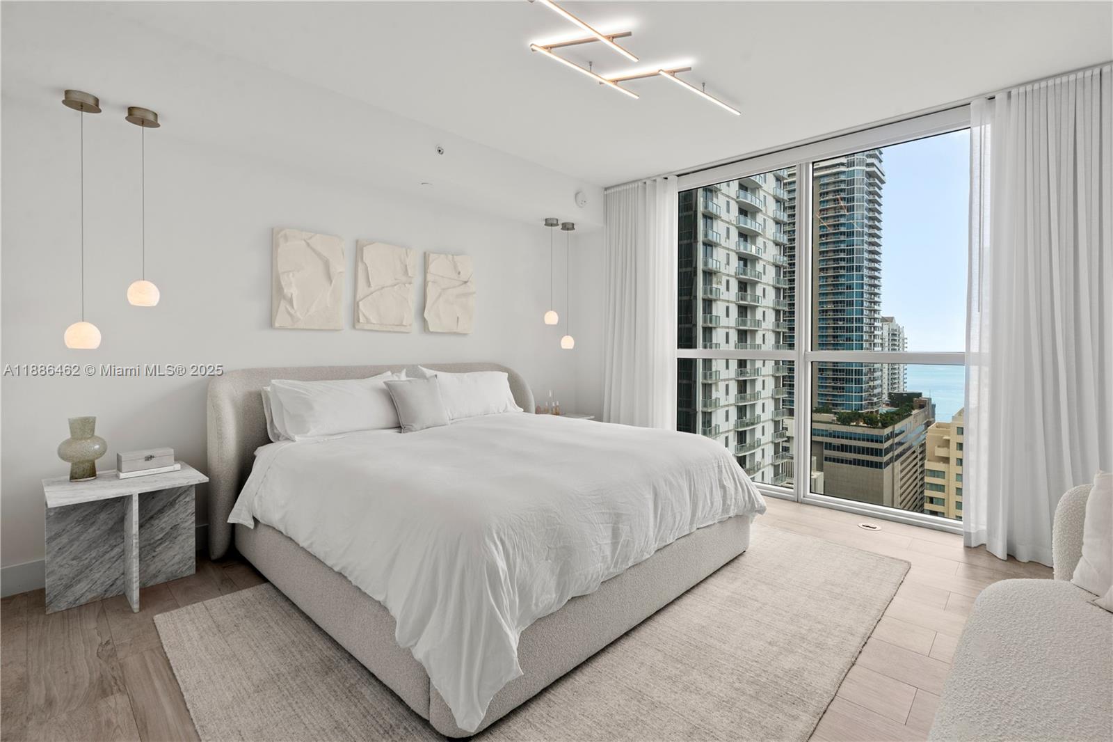 image The Bond (1080 Brickell)3