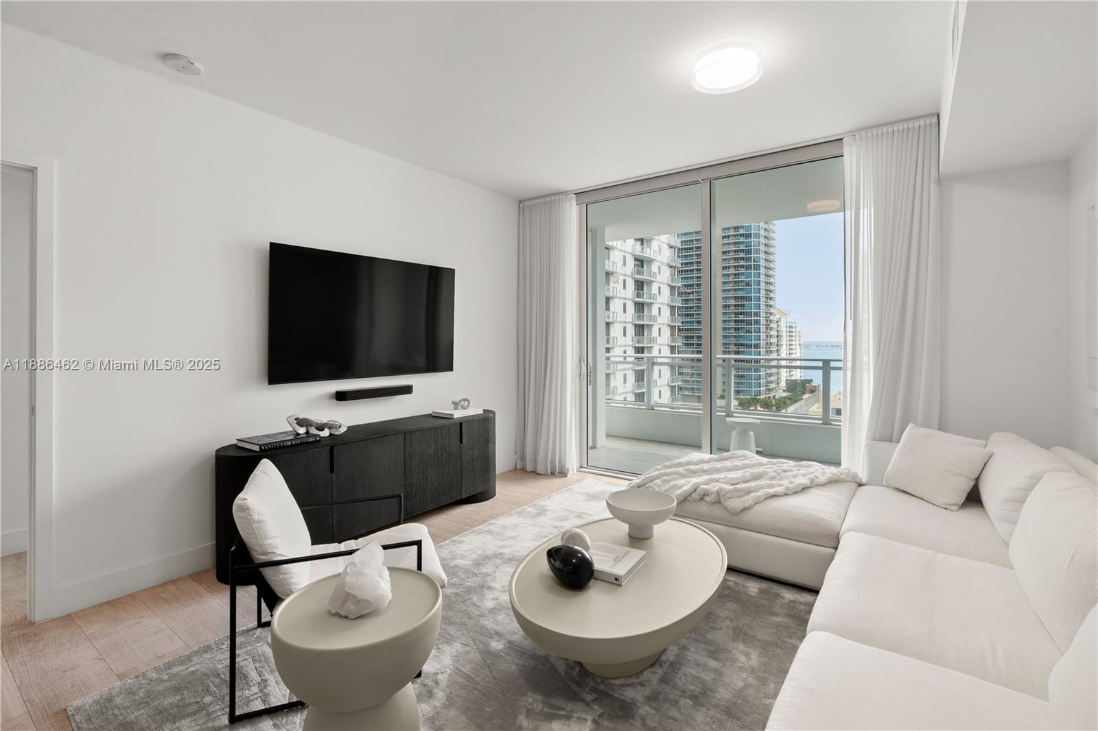 image The Bond (1080 Brickell)7