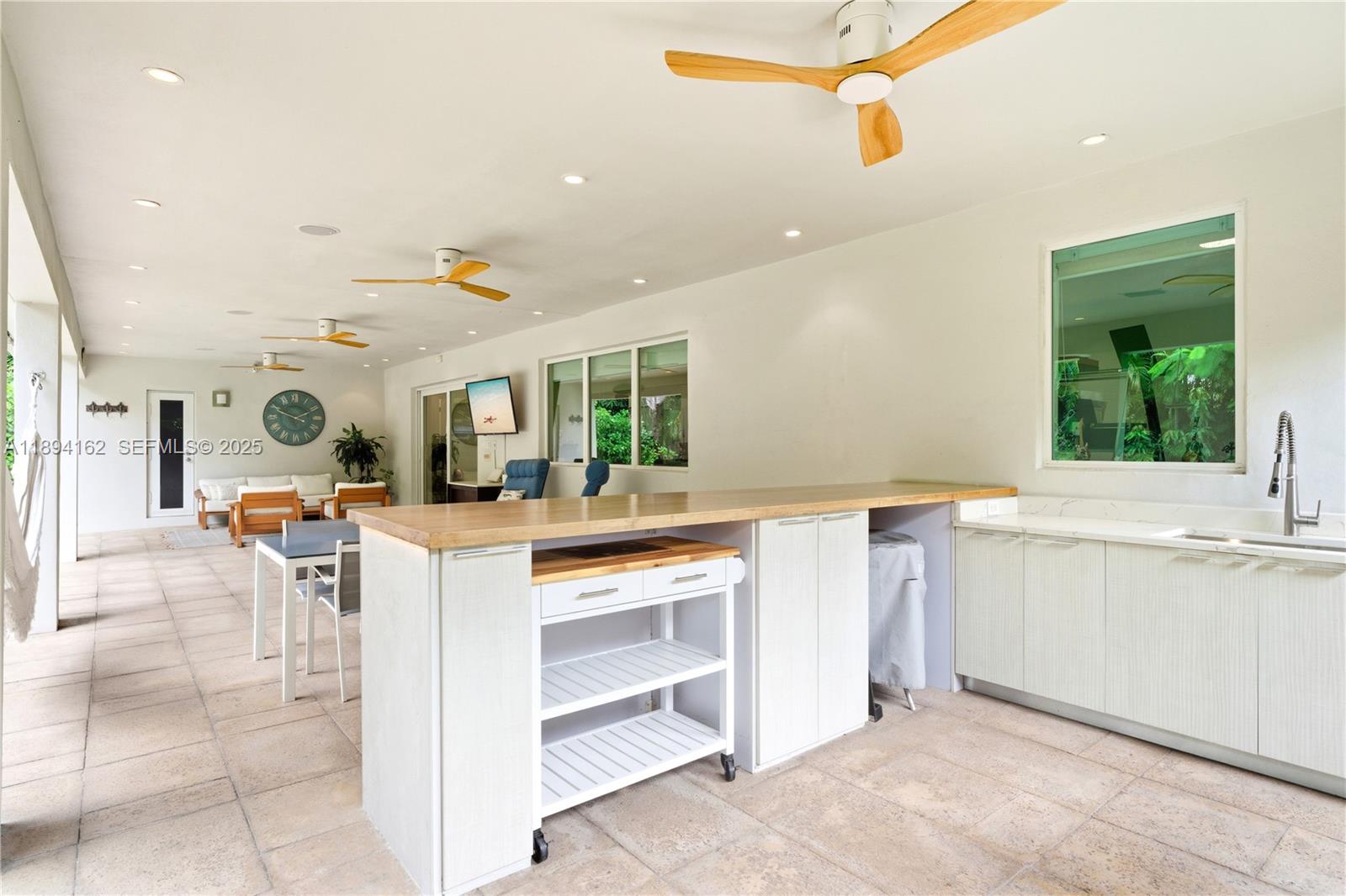 12932 Ixora Rd North Miami, FL 33181