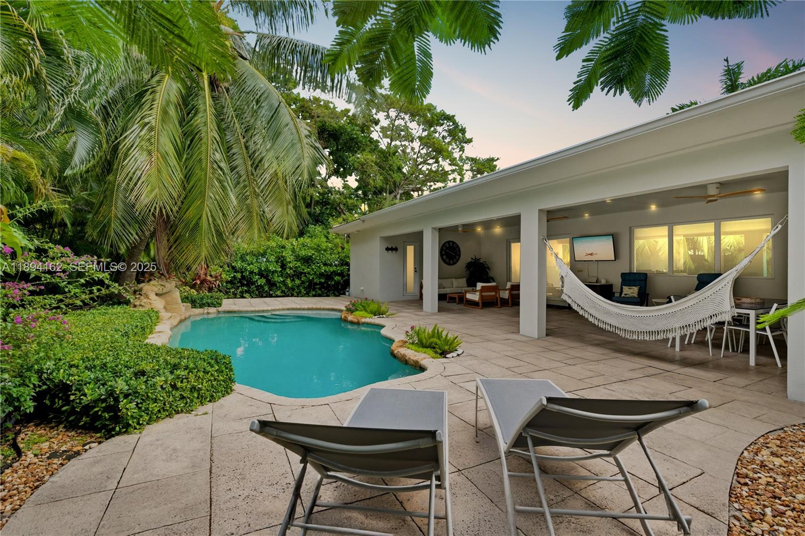 12932 Ixora Rd North Miami, FL 33181