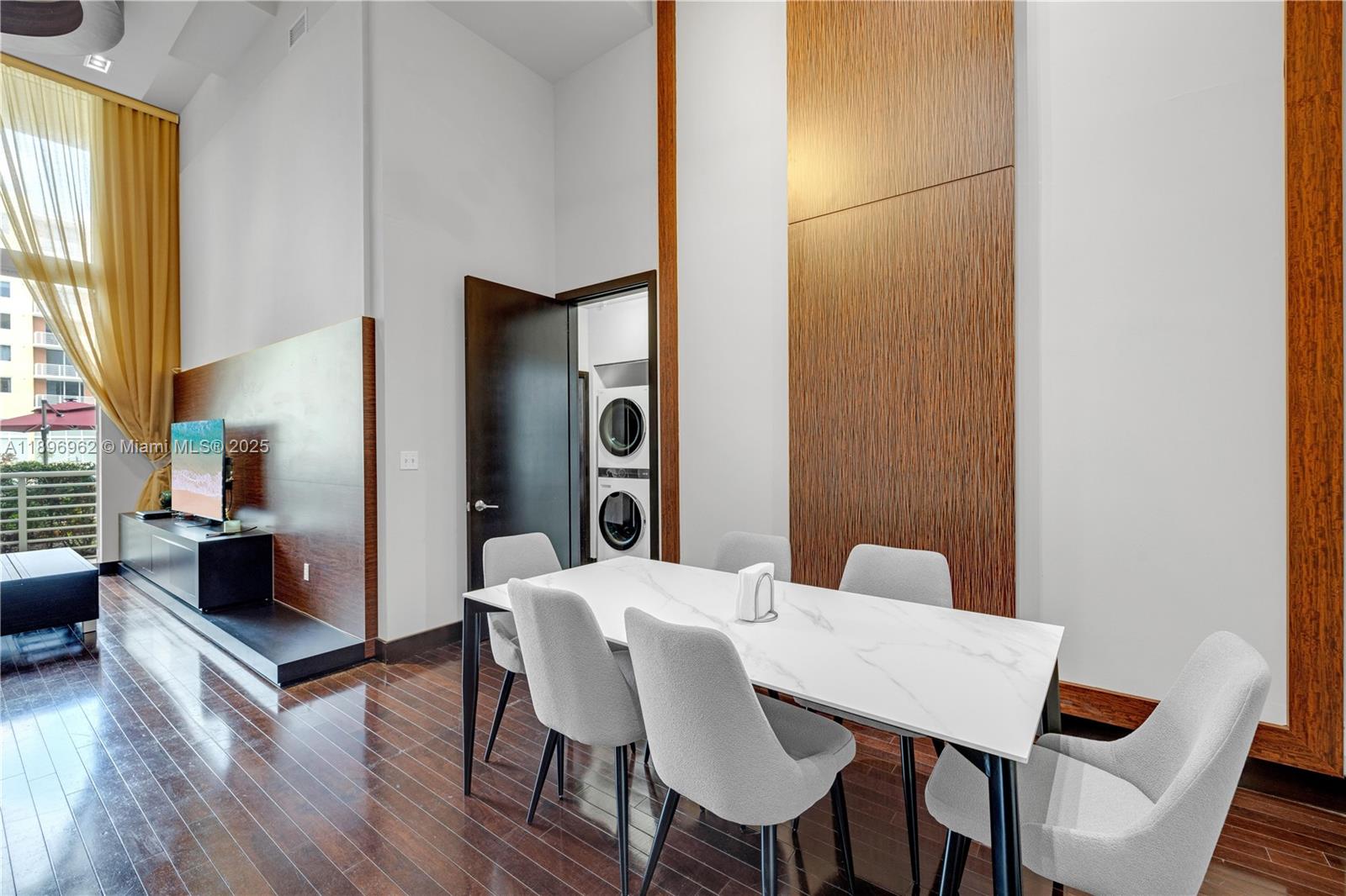 image Venture At Aventura West12