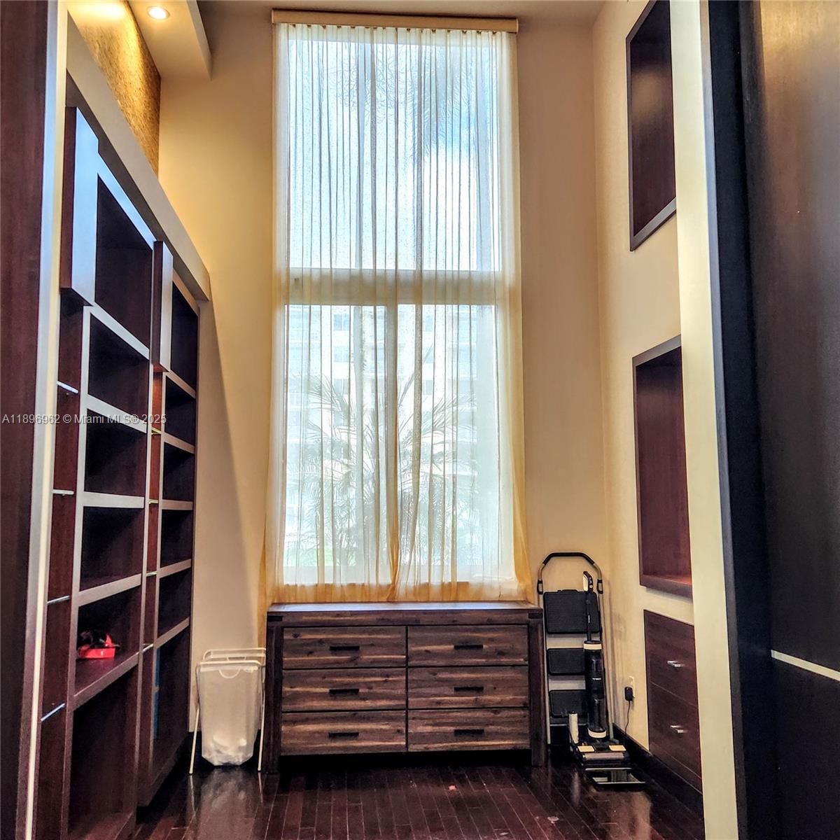 image Venture At Aventura West18