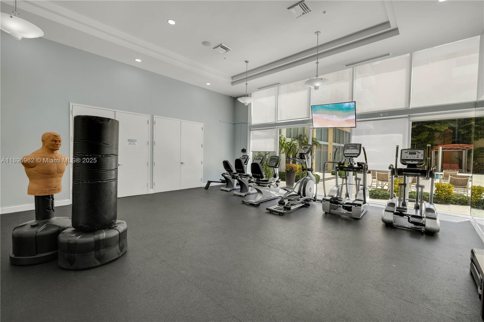 image Venture At Aventura West36