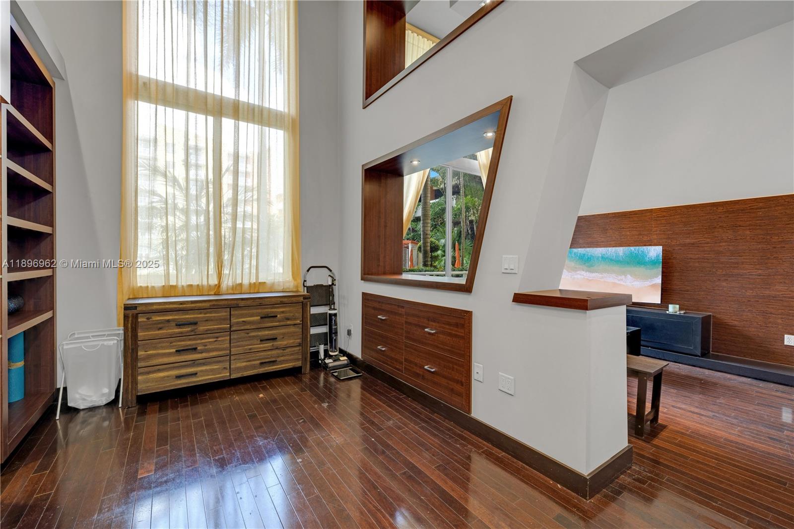 image Venture At Aventura West5