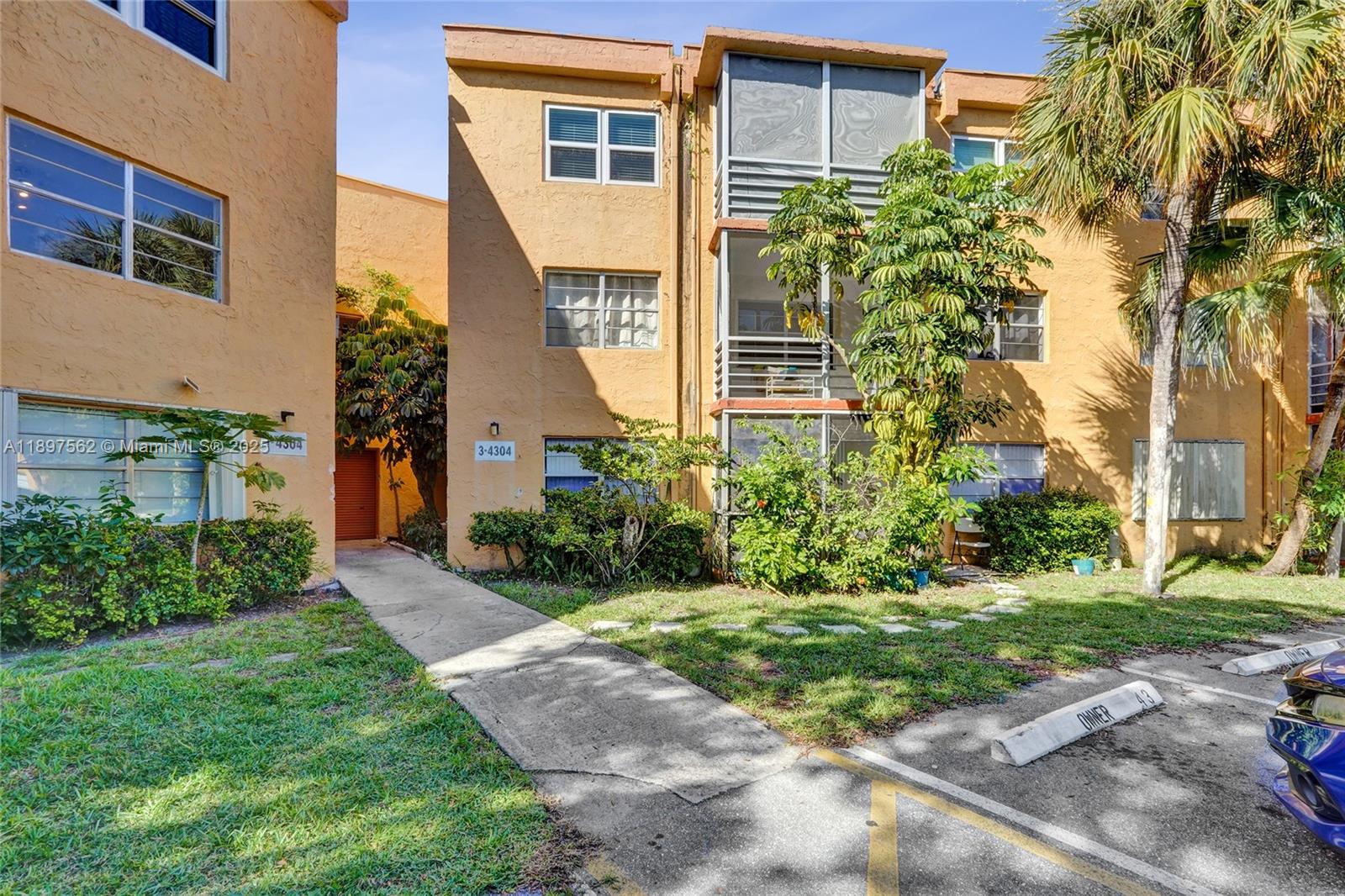 4314 NW 9th Ave #3-3D
