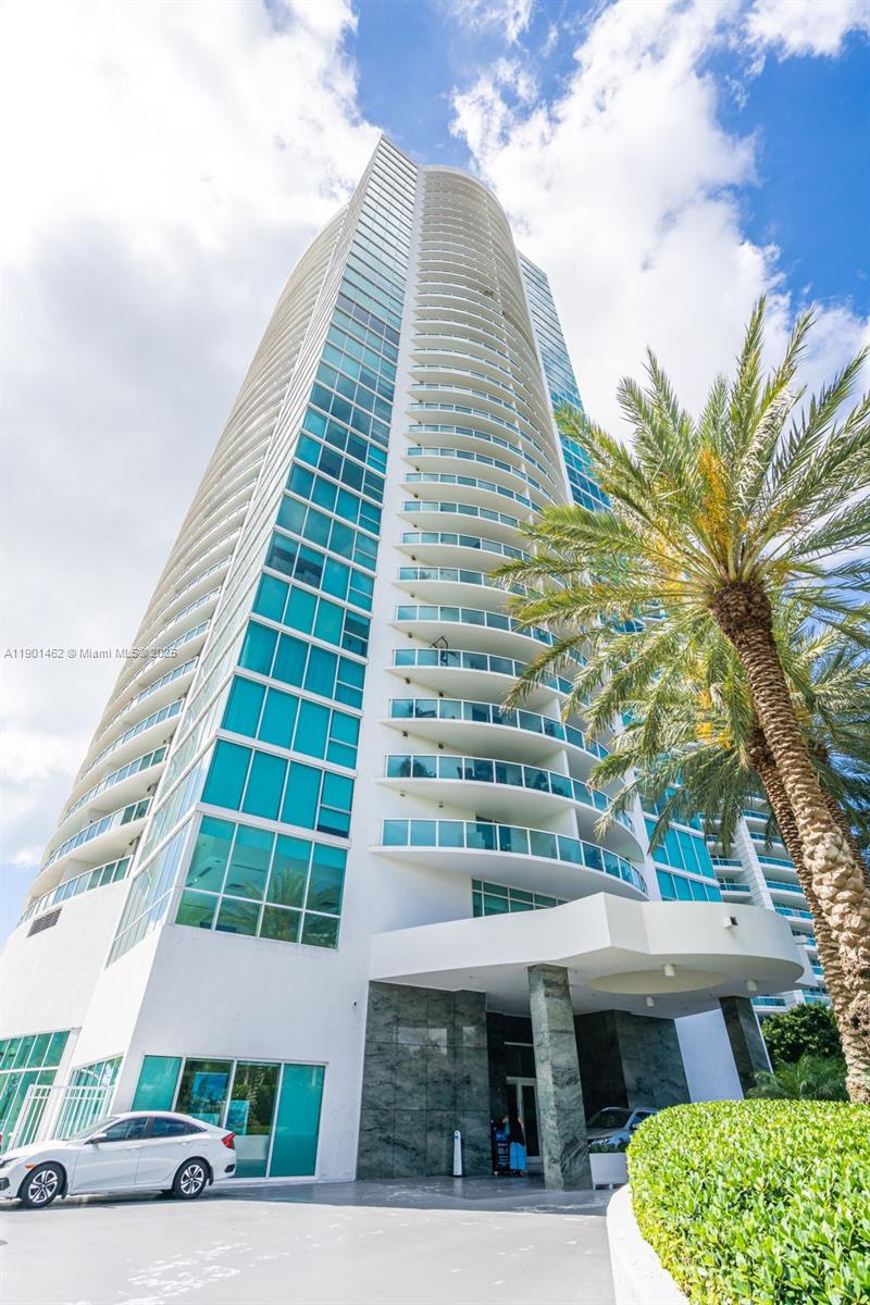 image Skyline On Brickell45