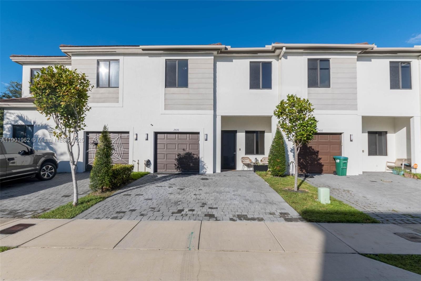 2430 SW 145th Pl #n/a