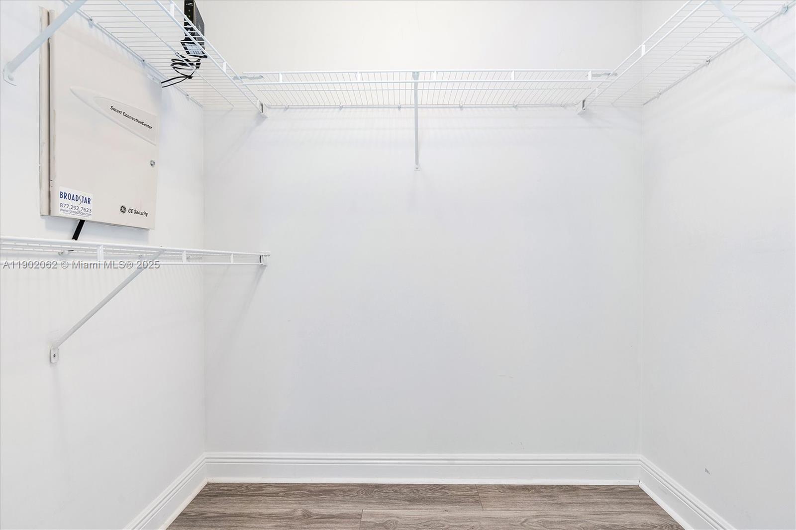 image La Perla Condo20