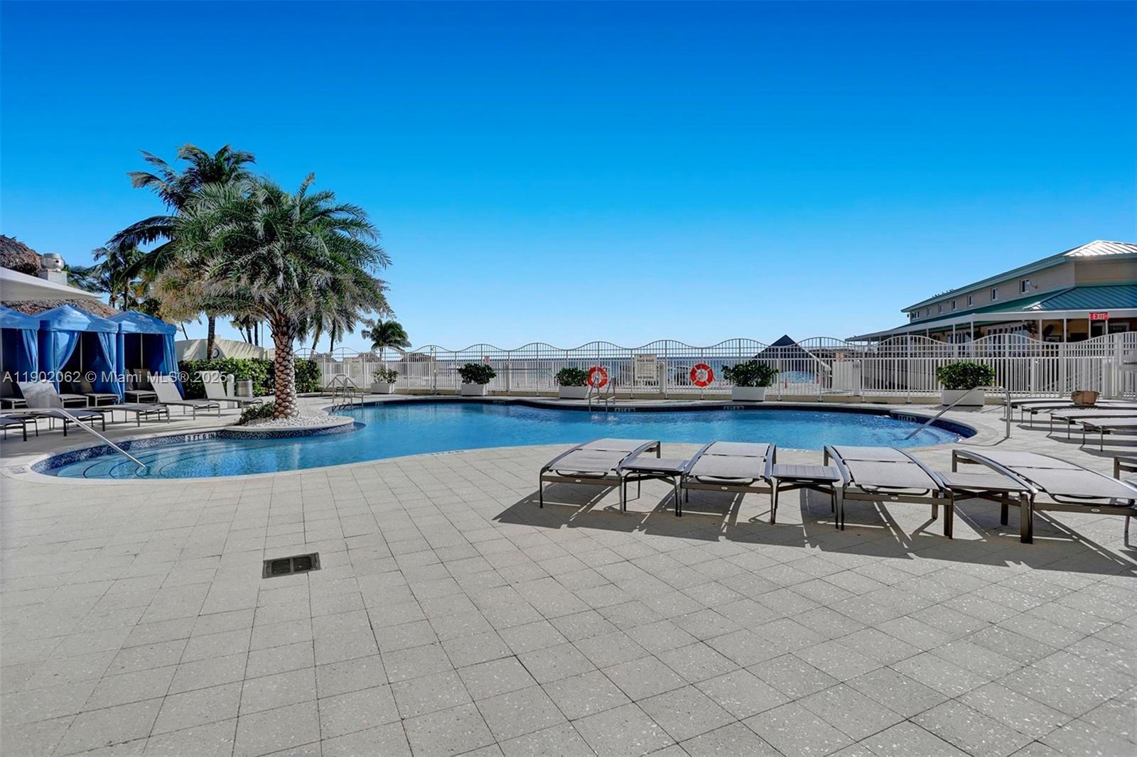 image La Perla Condo38