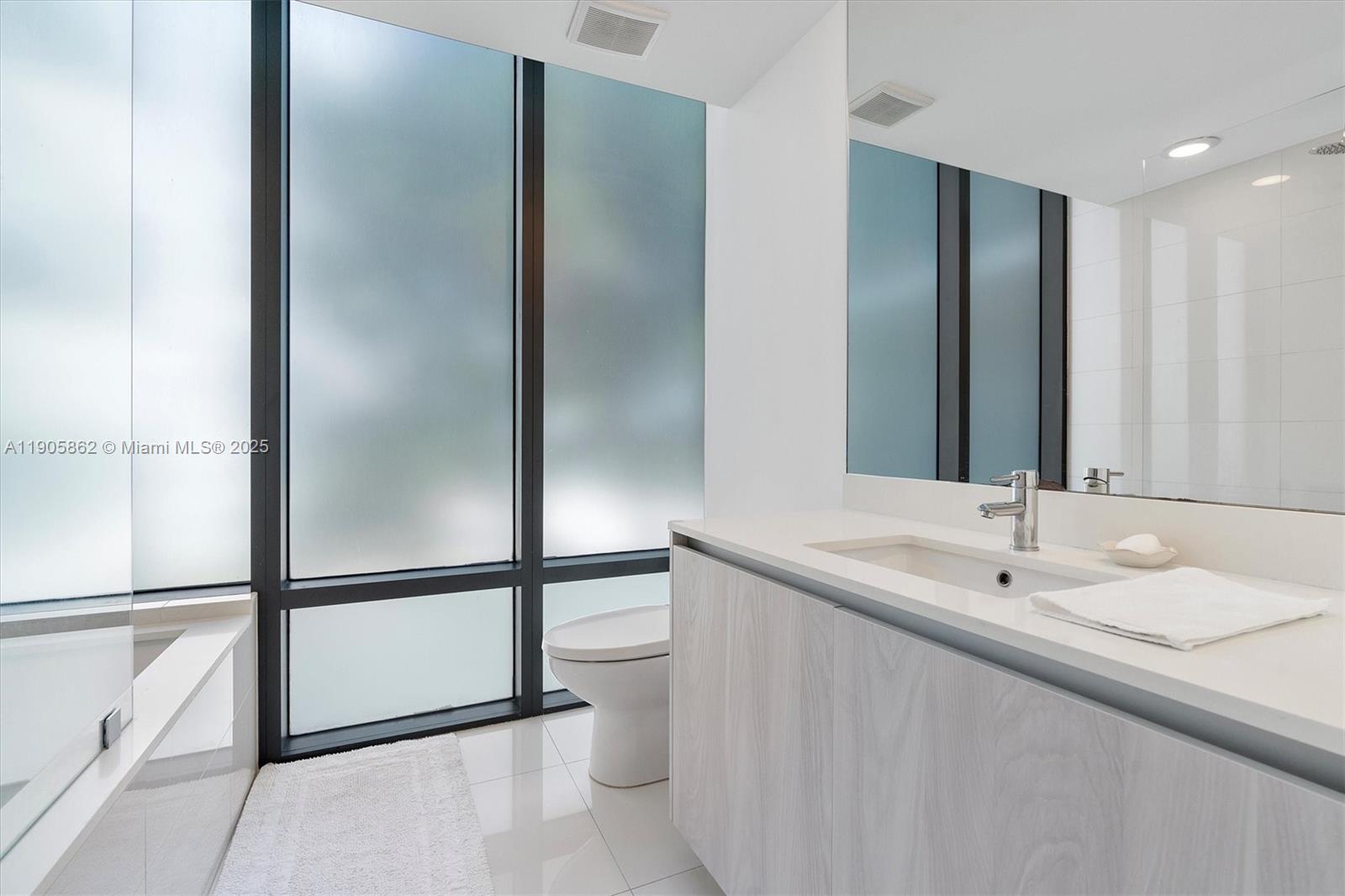 3131 NE 7th Ave #306 Miami, FL 33137