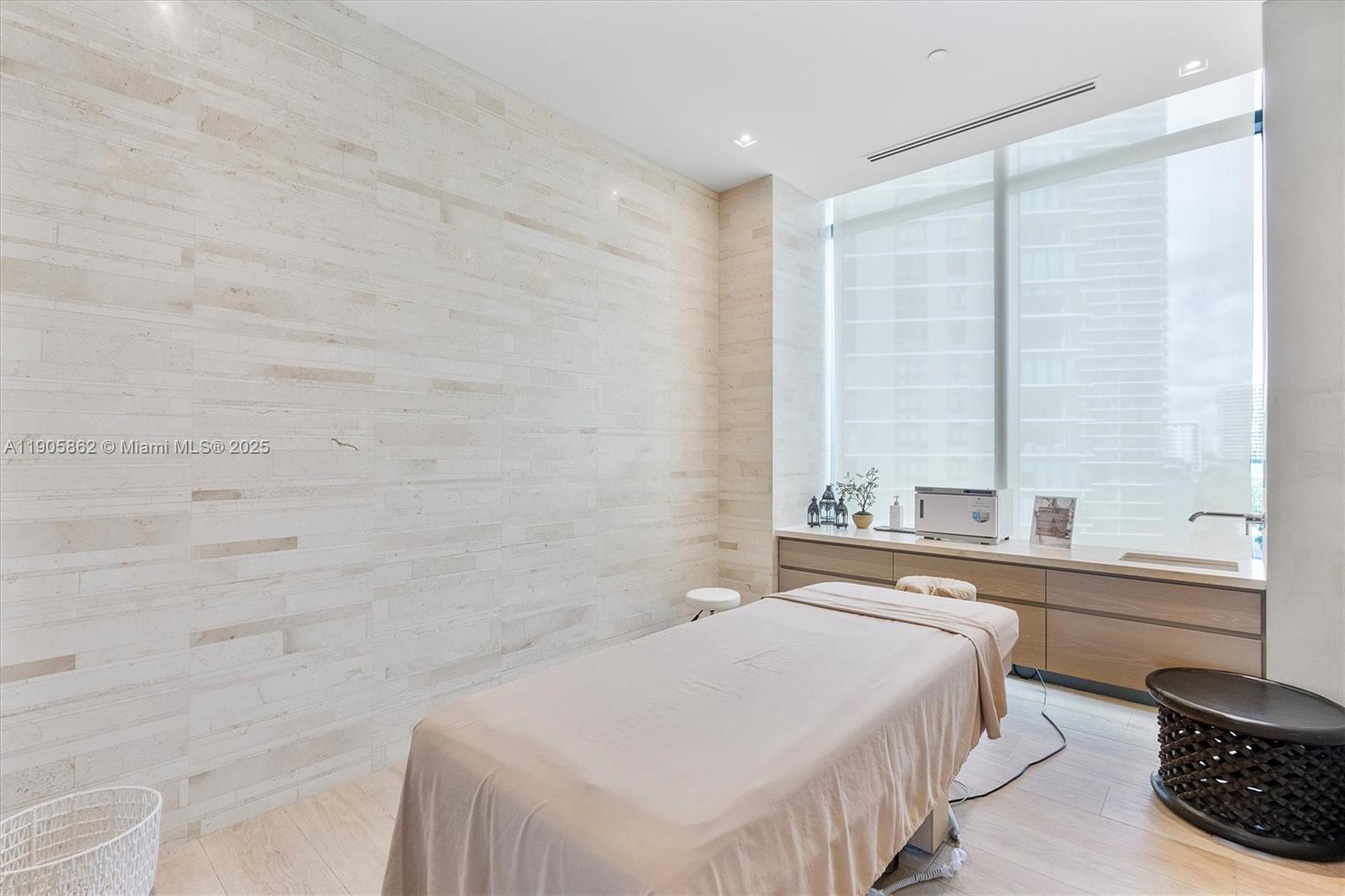 3131 NE 7th Ave #306 Miami, FL 33137