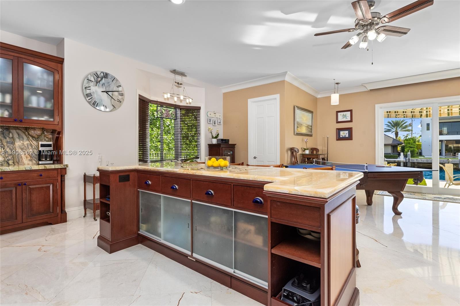 70 Bay Colony Ln Fort Lauderdale, FL 33308