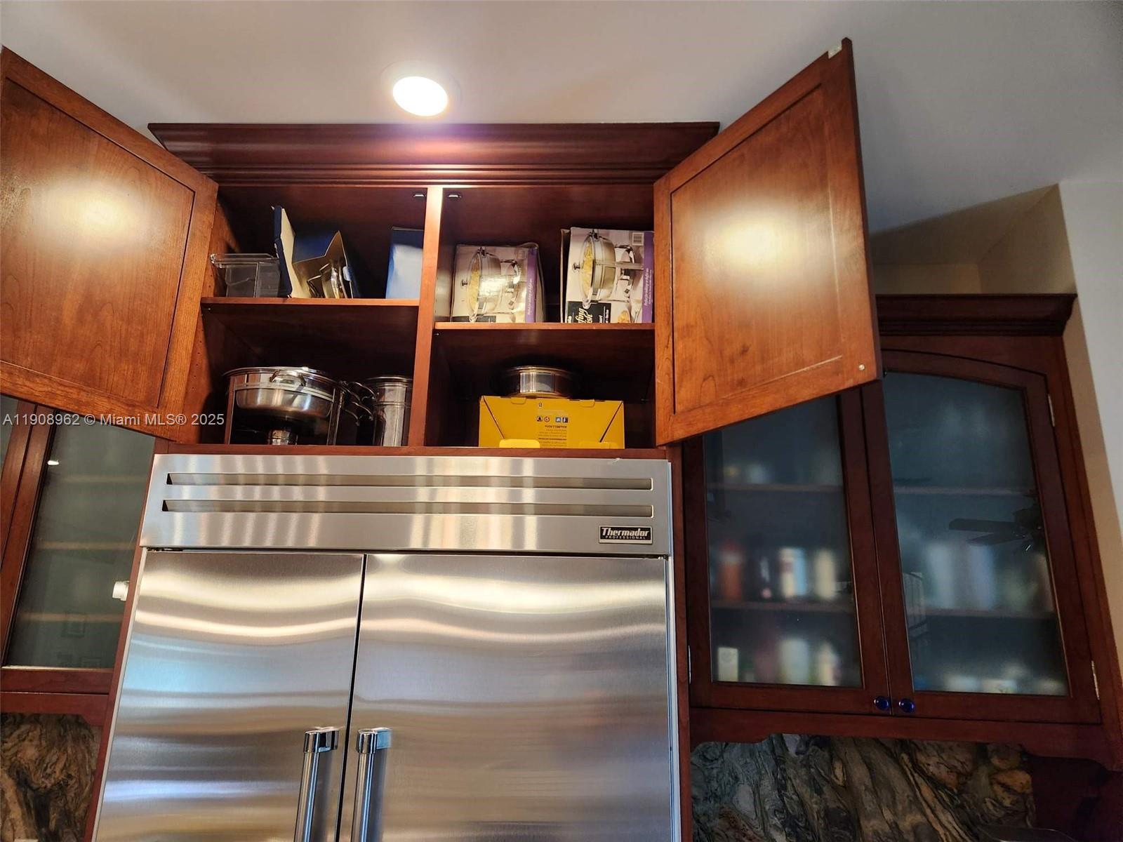 70 Bay Colony Ln Fort Lauderdale, FL 33308