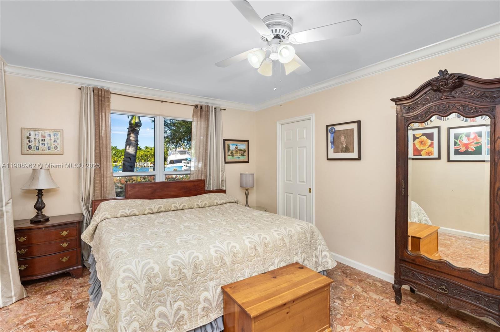 70 Bay Colony Ln Fort Lauderdale, FL 33308