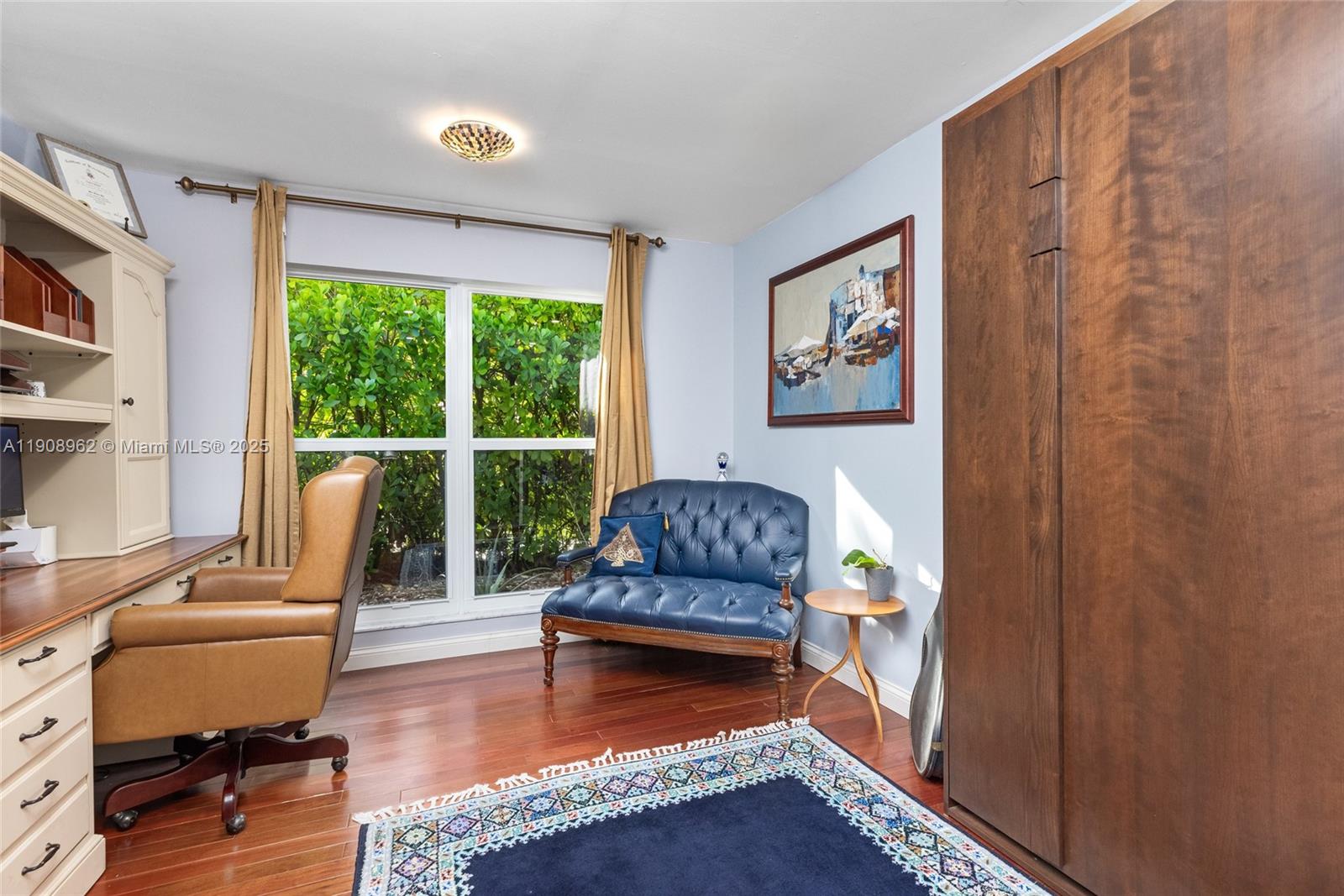 70 Bay Colony Ln Fort Lauderdale, FL 33308