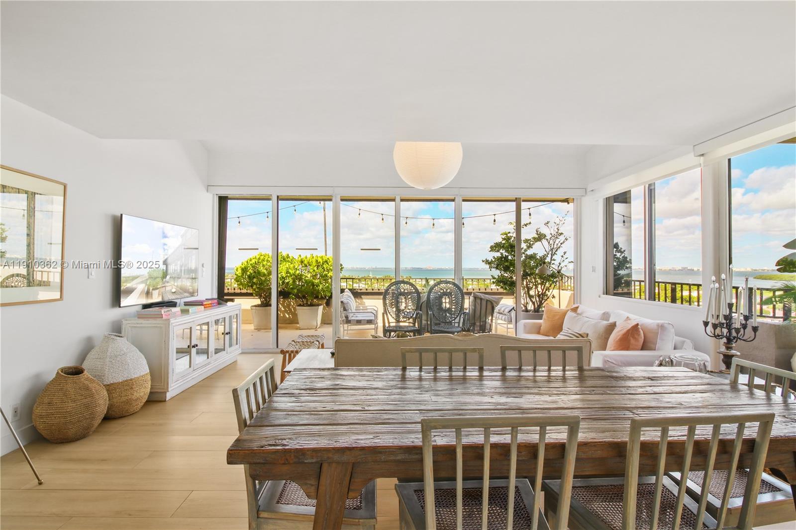 151 Crandon Blvd #1136 Key Biscayne, FL 33149