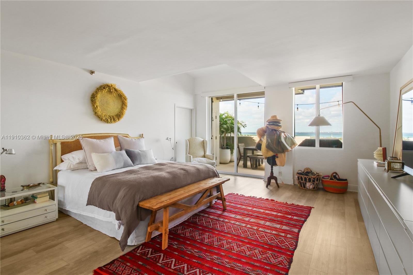 151 Crandon Blvd #1136 Key Biscayne, FL 33149