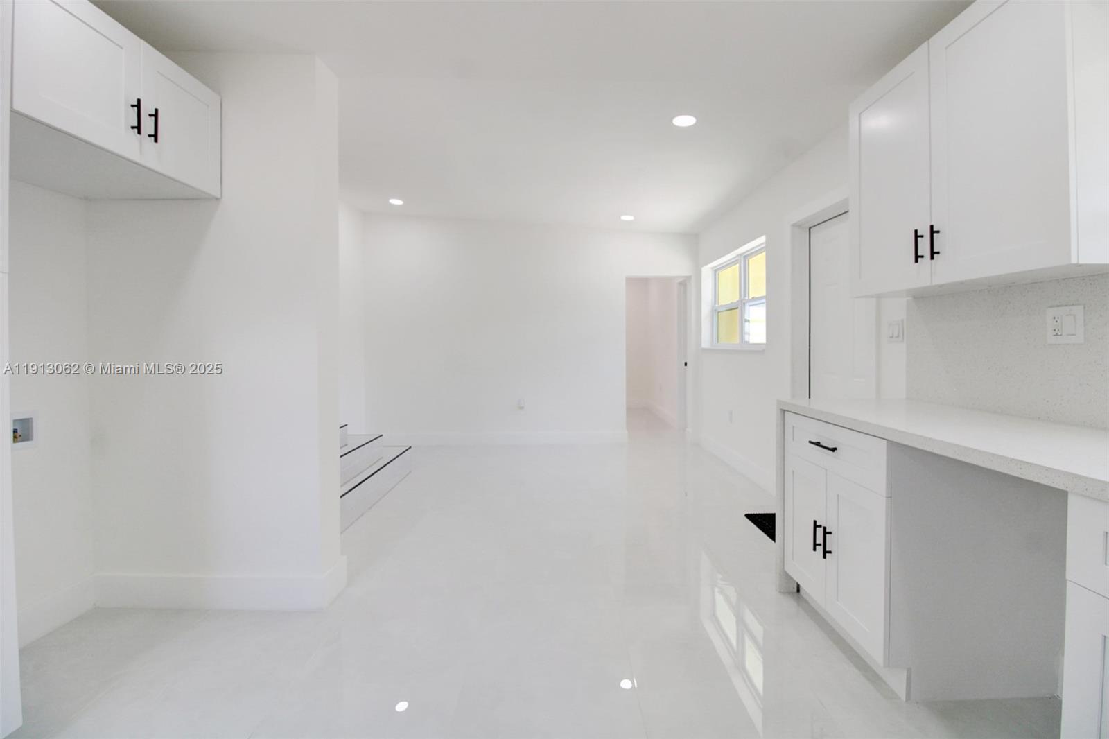 2840 NW 171st St Miami Gardens, FL 33056