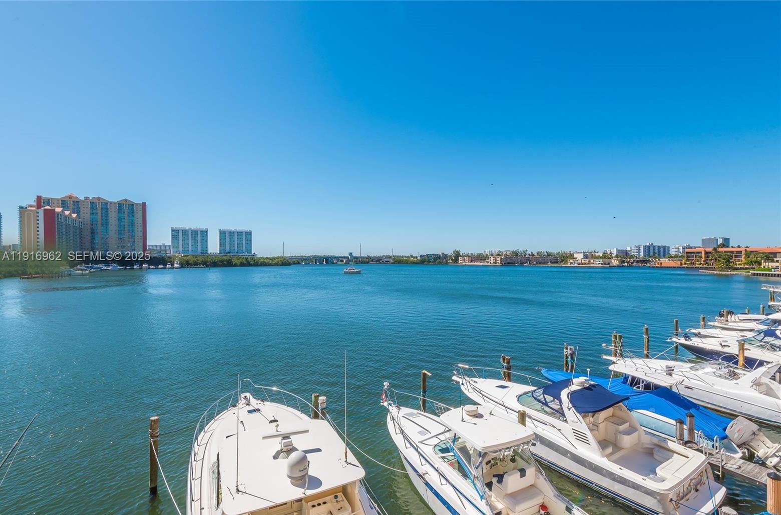 image Winston Towers 10020