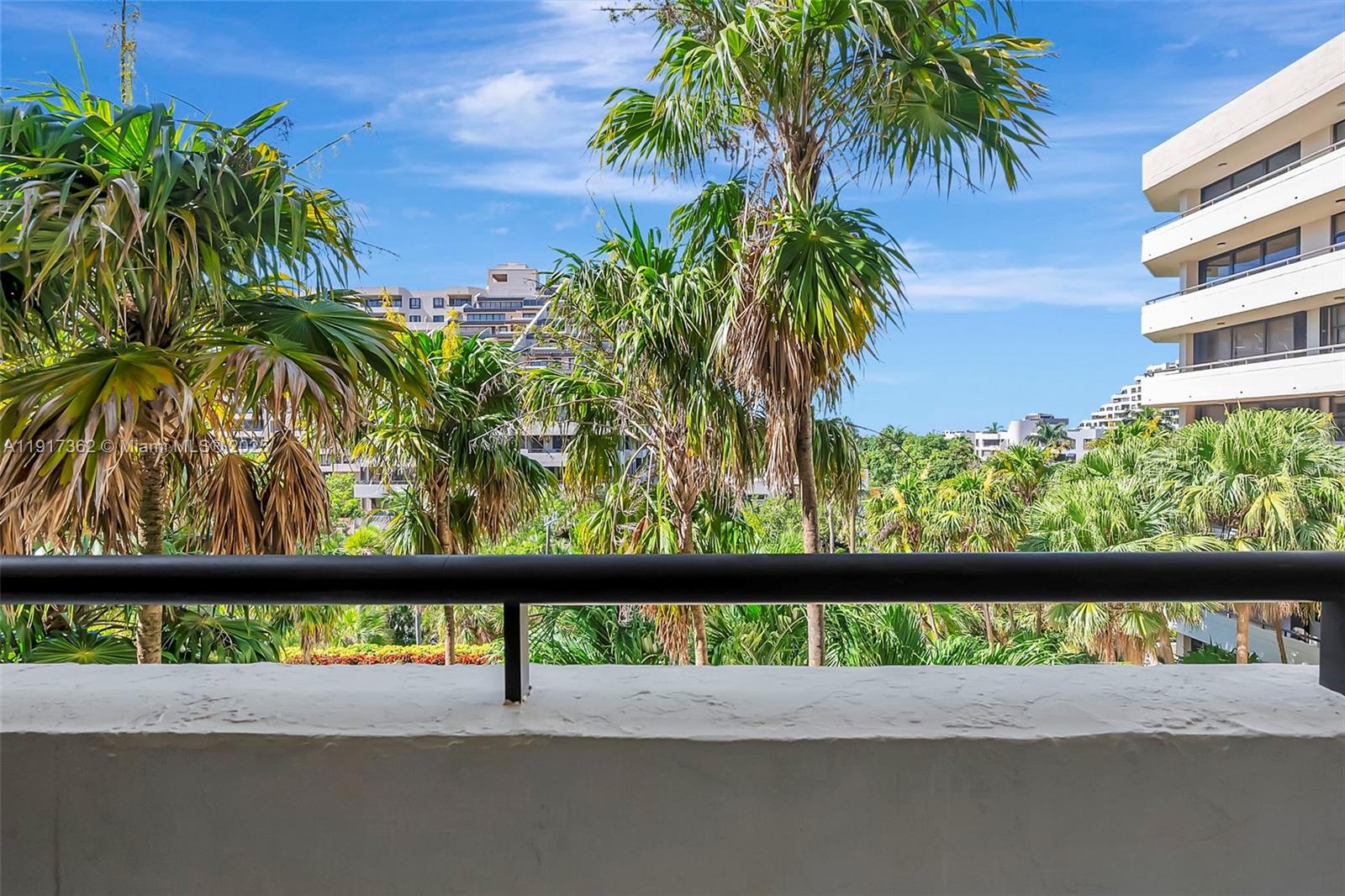 170 Ocean Ln Dr #610 Key Biscayne, FL 33149