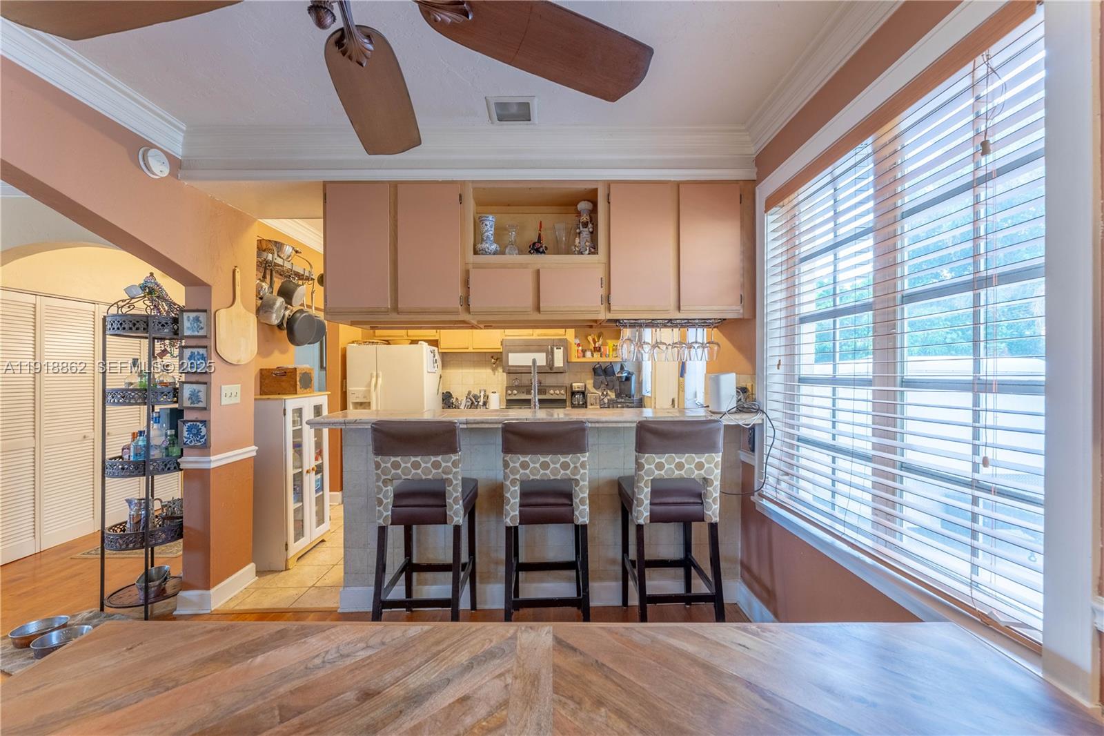 4250 SW 10th St Miami, FL 33134