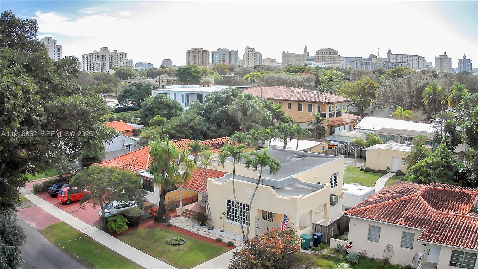 4250 SW 10th St Miami, FL 33134