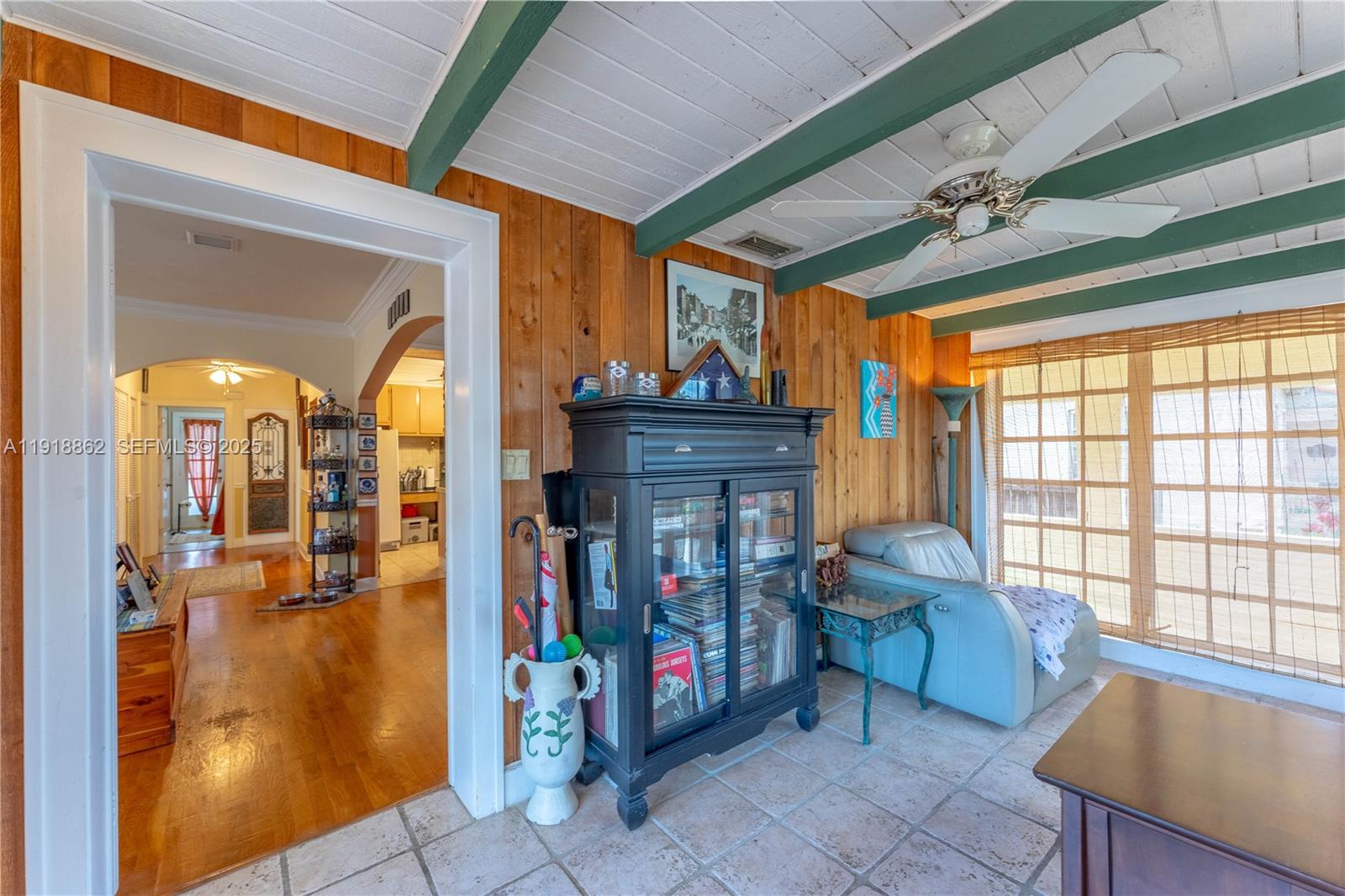 4250 SW 10th St Miami, FL 33134