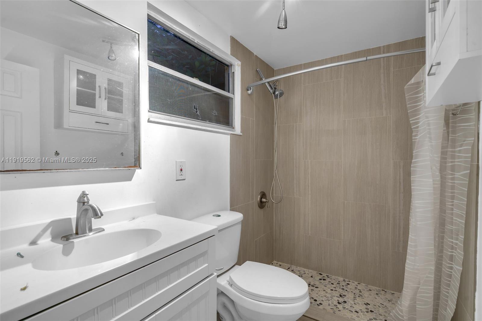 3600 SW 1st Ave Miami, FL 33145