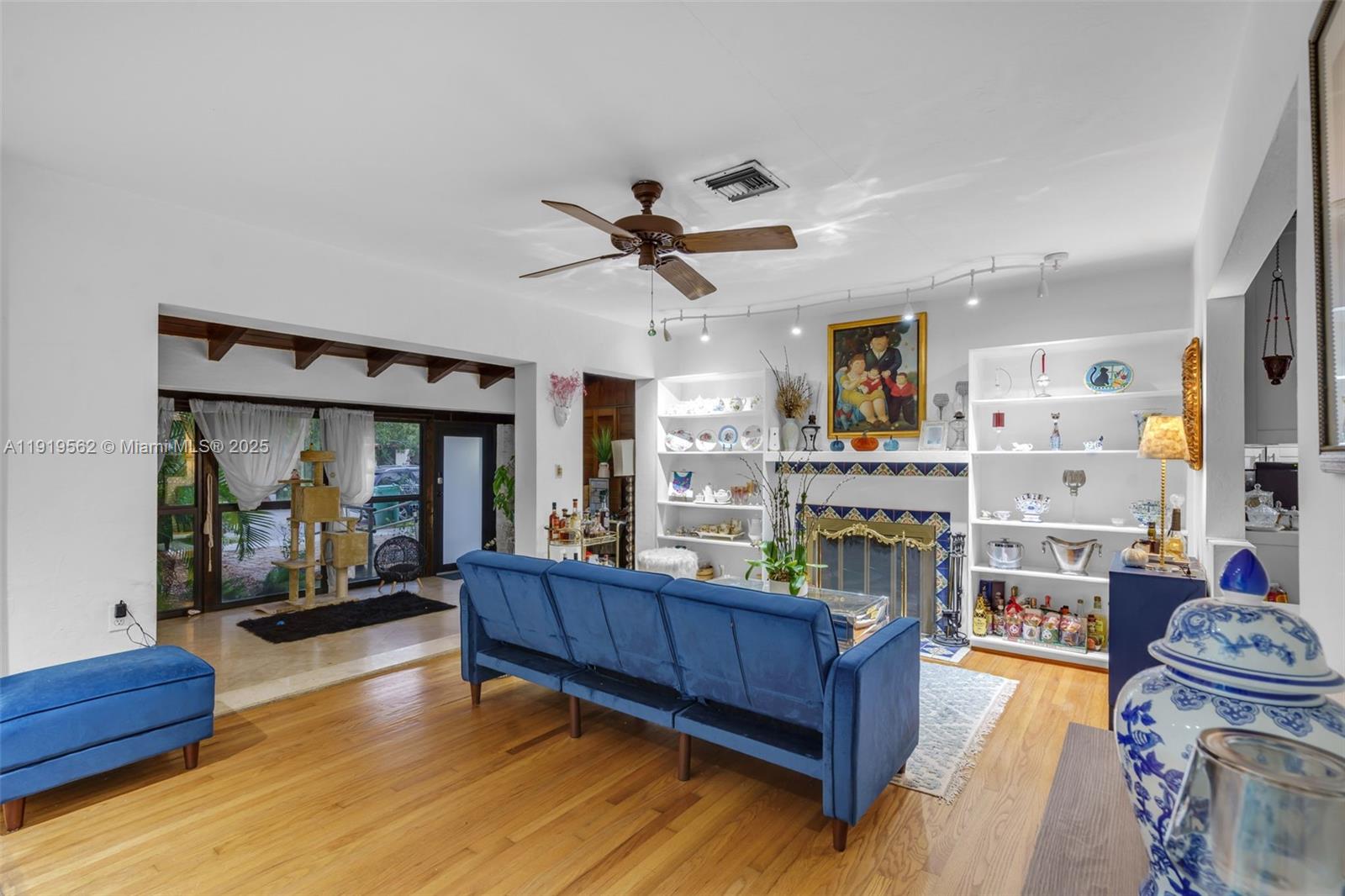 3600 SW 1st Ave Miami, FL 33145