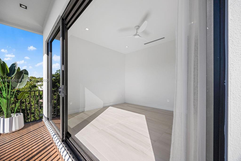 1222 NE 13th Ave Fort Lauderdale, FL 33304