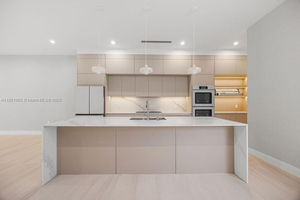 1222 NE 13th Ave Fort Lauderdale, FL 33304