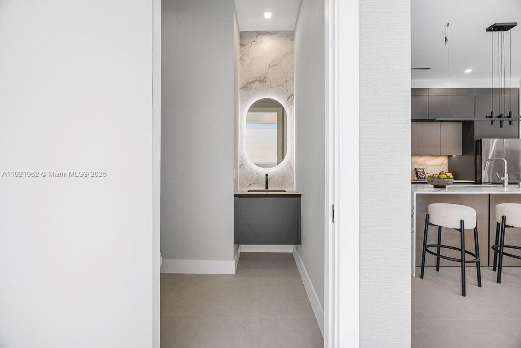 1222 NE 13th Ave Fort Lauderdale, FL 33304