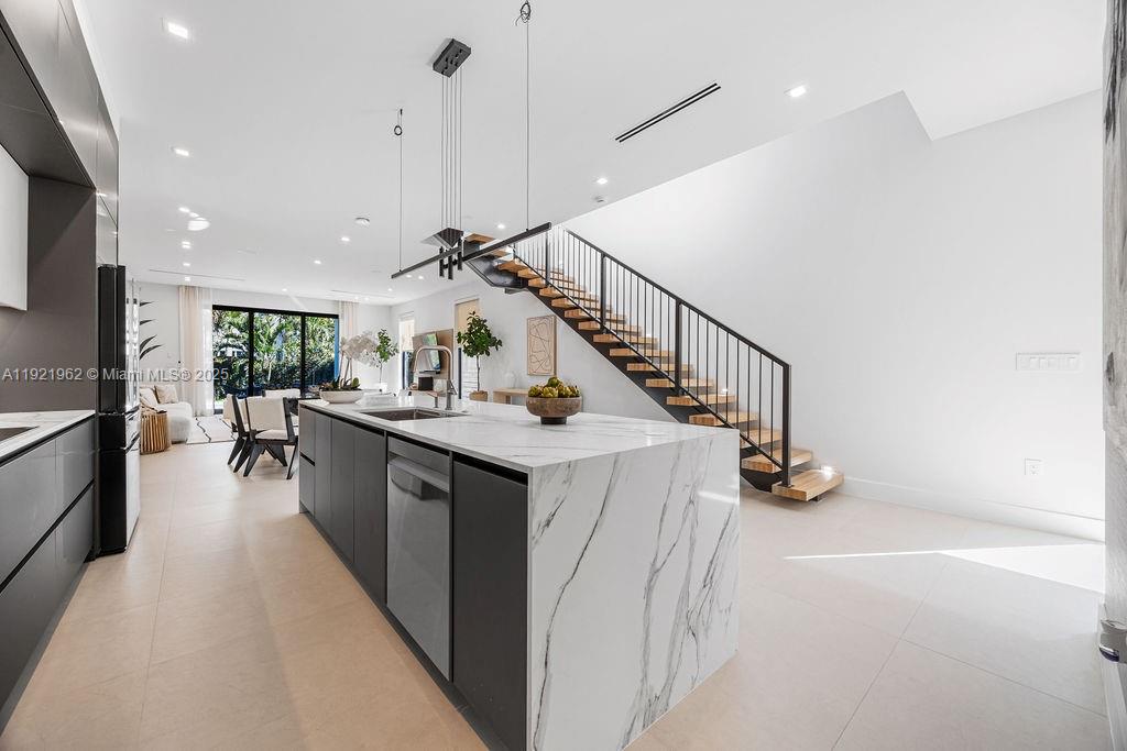 1222 NE 13th Ave Fort Lauderdale, FL 33304