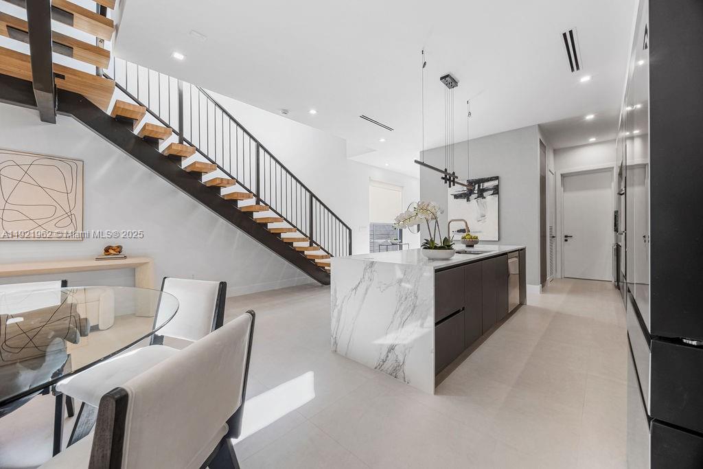 1222 NE 13th Ave Fort Lauderdale, FL 33304