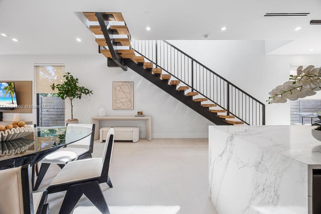 1222 NE 13th Ave Fort Lauderdale, FL 33304