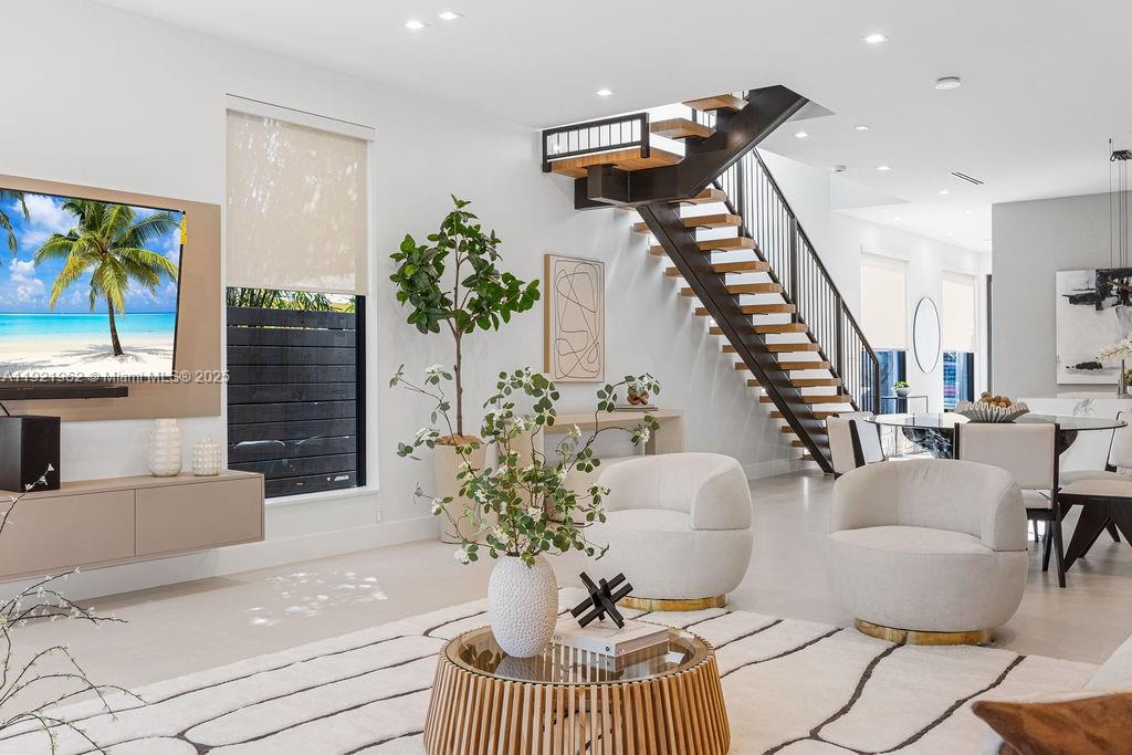 1222 NE 13th Ave Fort Lauderdale, FL 33304