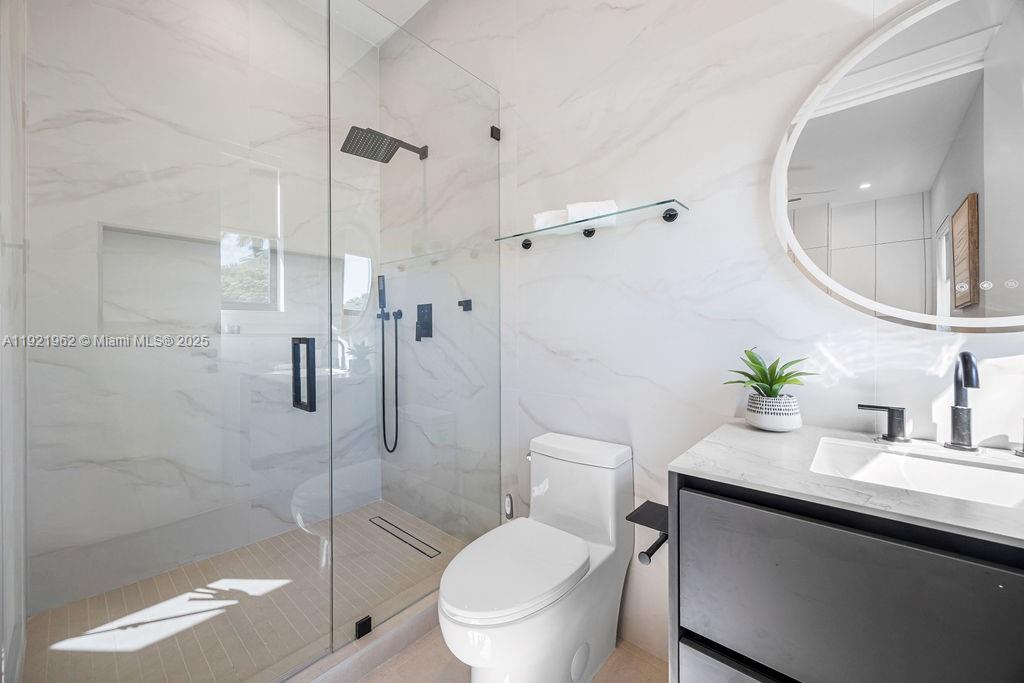 1222 NE 13th Ave Fort Lauderdale, FL 33304