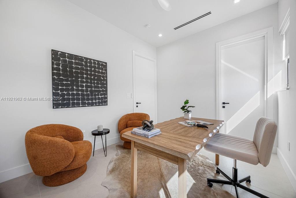 1222 NE 13th Ave Fort Lauderdale, FL 33304