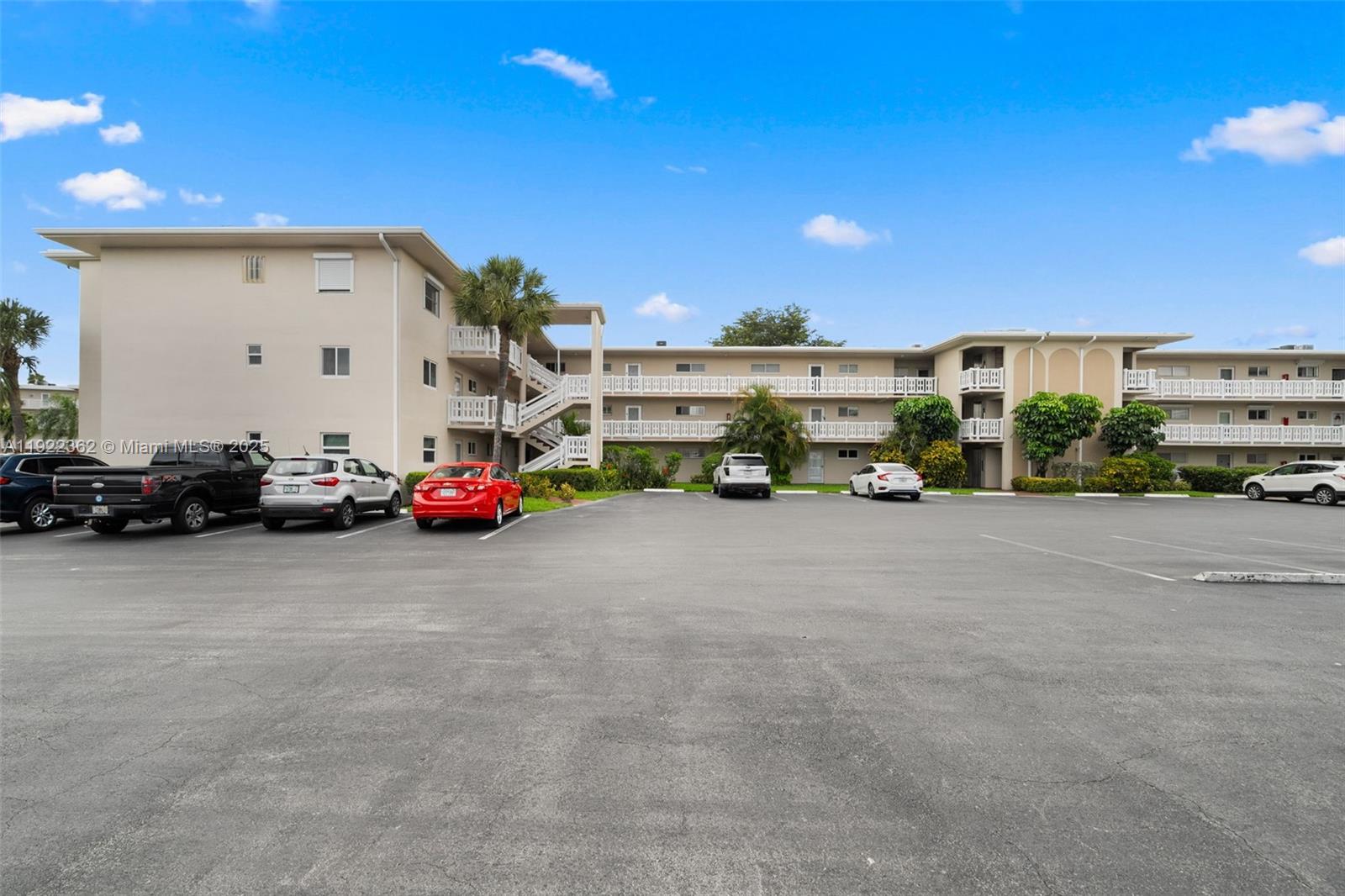 2770 S Garden Dr S #201 Lake Worth, FL 33461