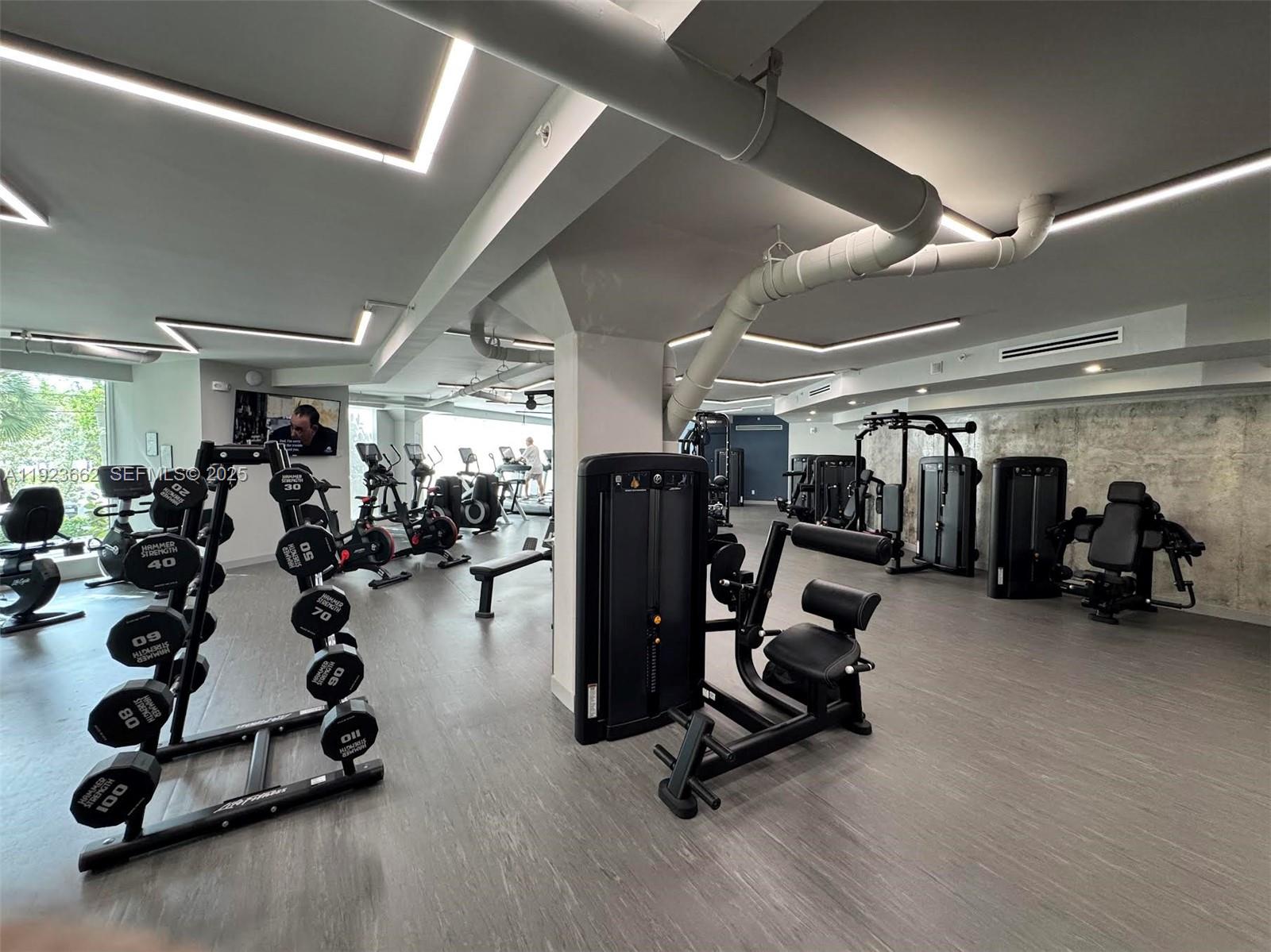 400 S Pointe Dr #1610 Miami Beach, FL 33139