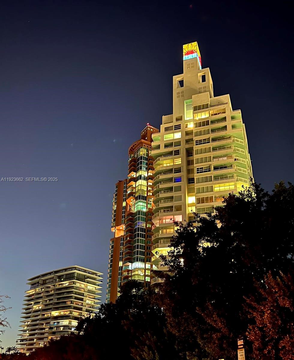 400 S Pointe Dr #1610 Miami Beach, FL 33139