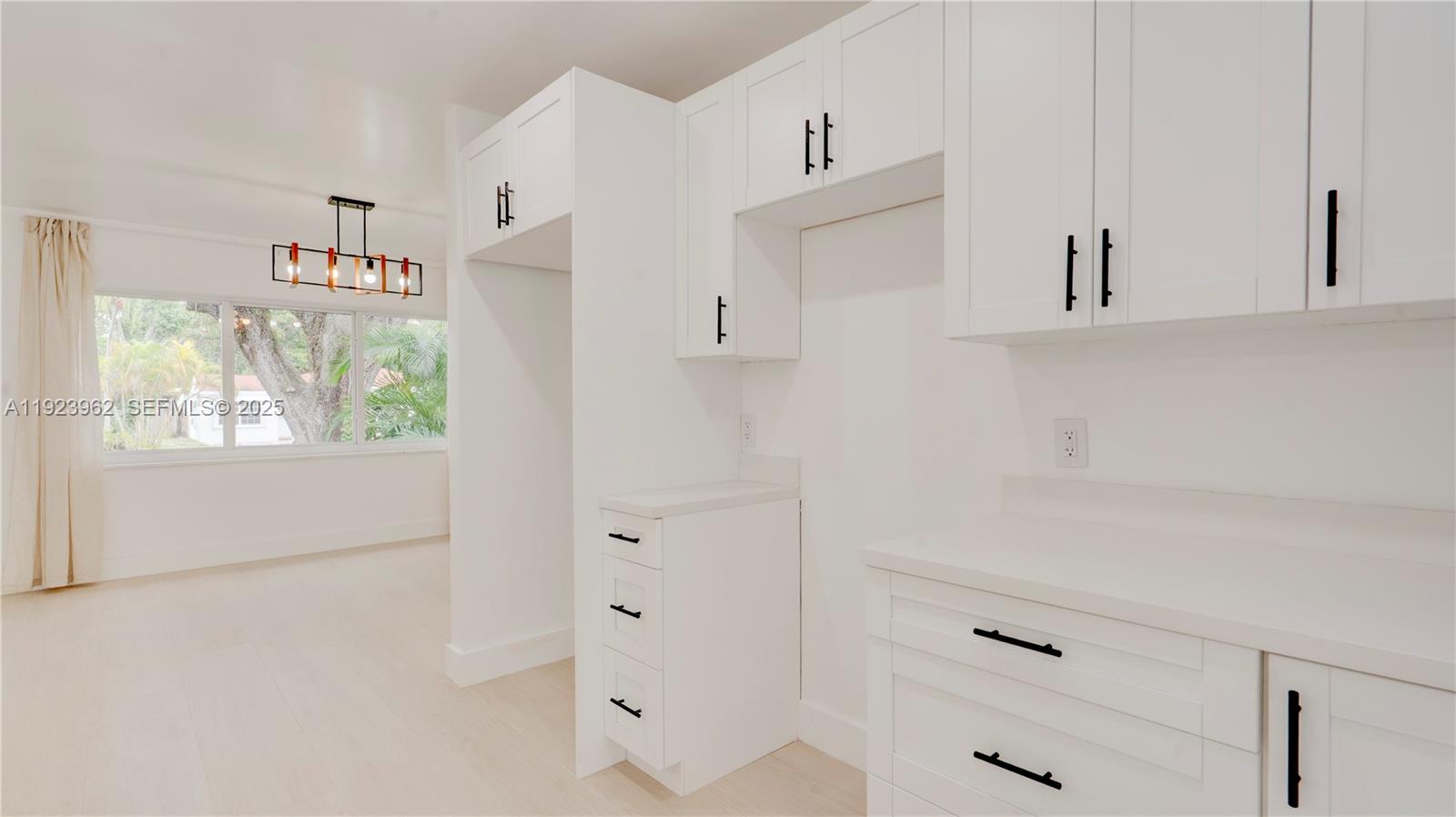 1230 NE 133rd St North Miami, FL 33161