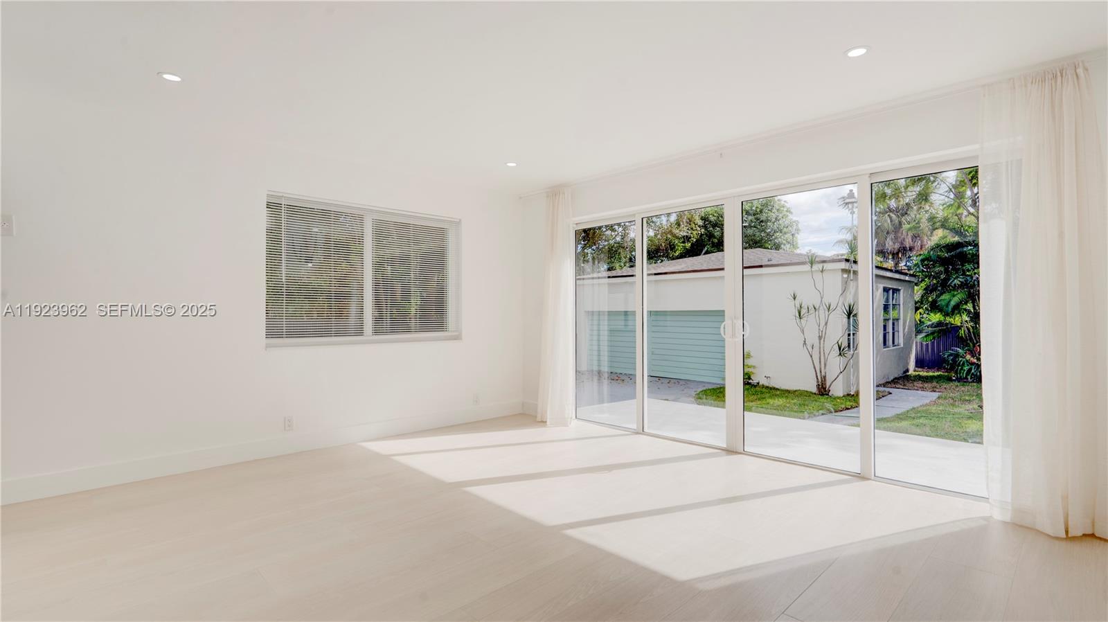 1230 NE 133rd St North Miami, FL 33161