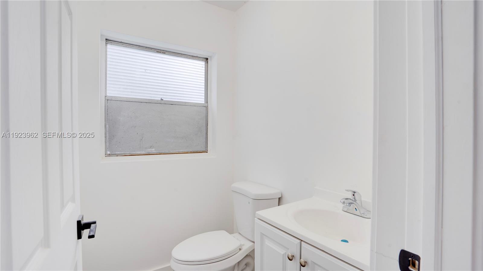 1230 NE 133rd St North Miami, FL 33161