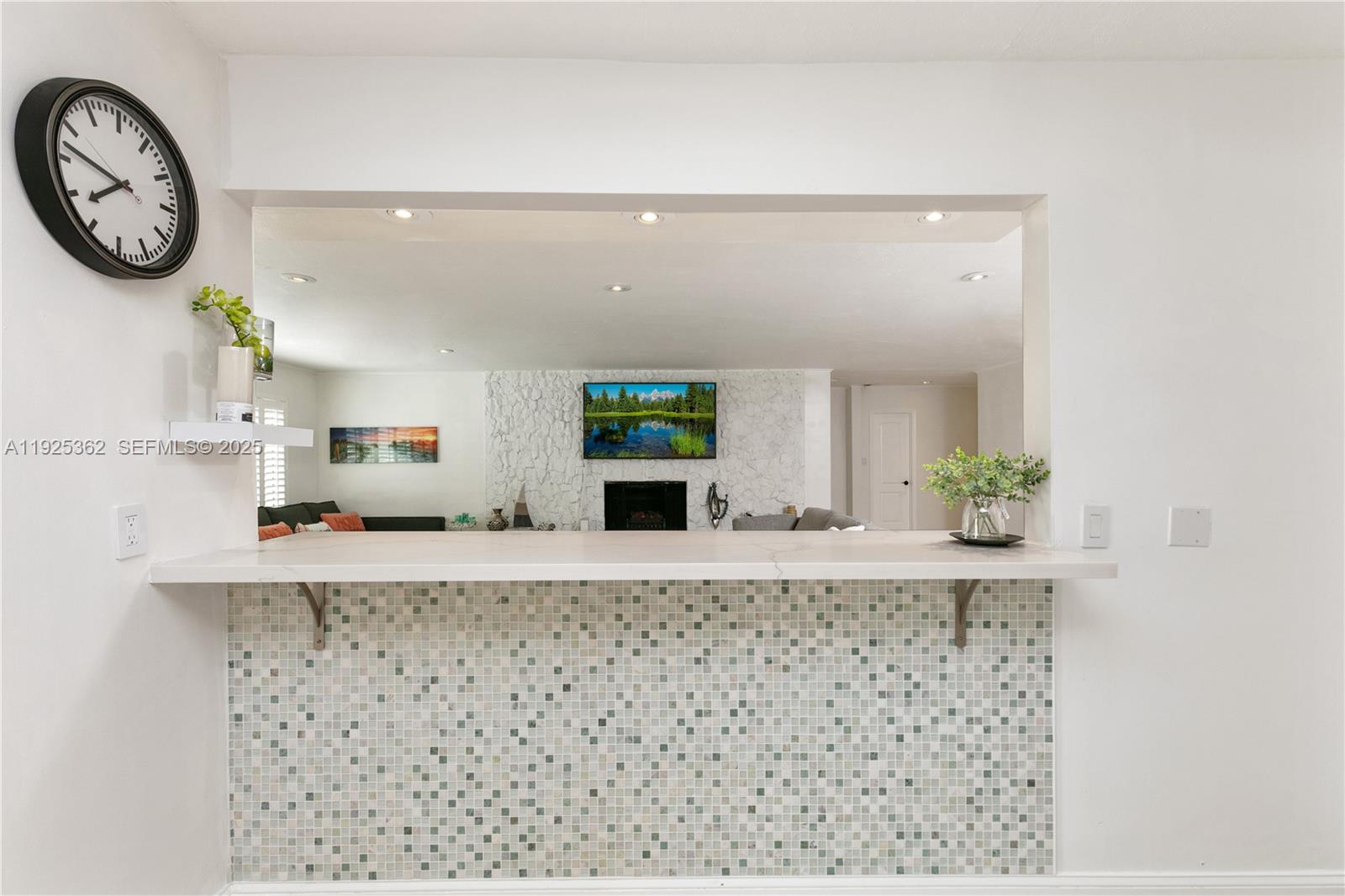 1900 N Victoria Park Rd Fort Lauderdale, FL 33305